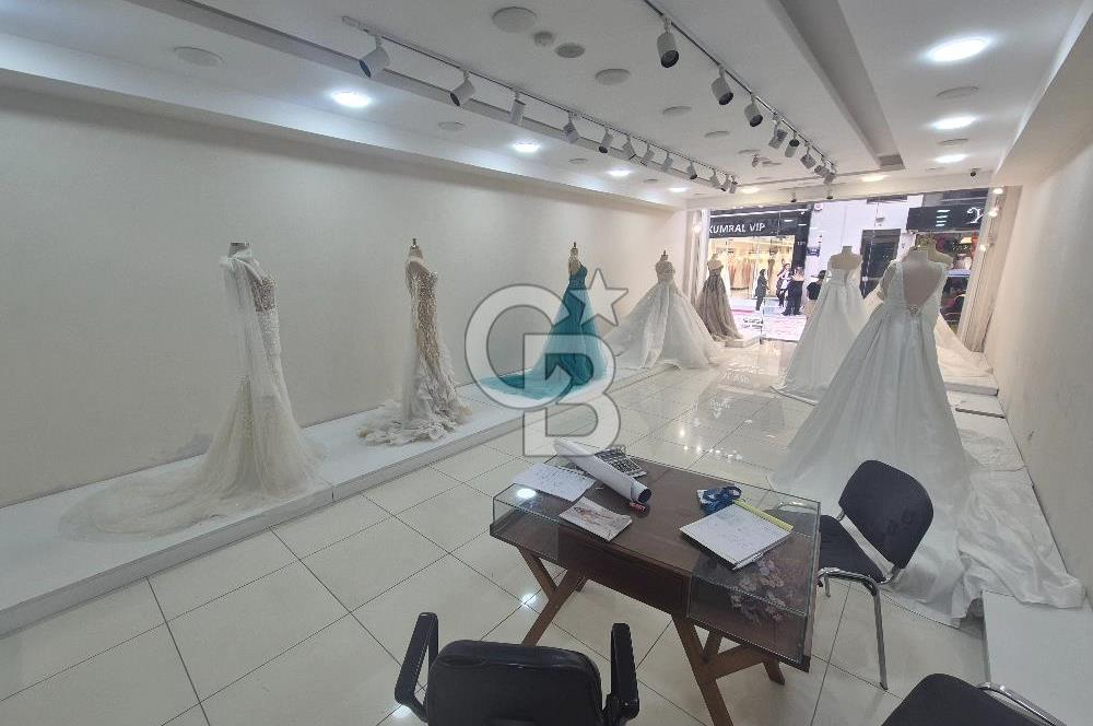 Mimar Kemalettin Moda Merkezinde 3 Katlı Kiralık Dükkan