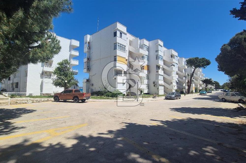 Çeşme Altınyunus Ege Çeşme Sitesinde Deniz Manzaralı Kiralık 1+1 Daire