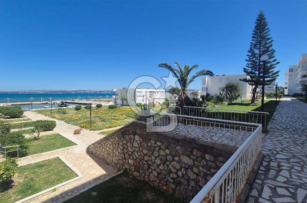 Çeşme Altınyunus Ege Çeşme Sitesinde Deniz Manzaralı Kiralık 1+1 Daire