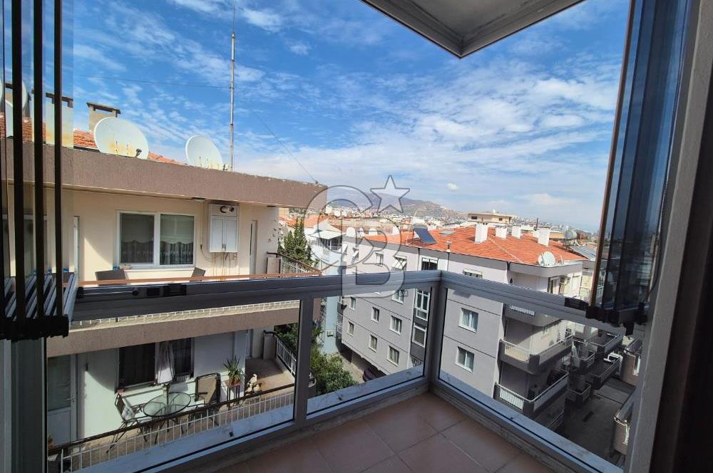 Karşıyaka Bahriye Üçok Bulvarı'nda Geniş 2+1 Kiralık Daire