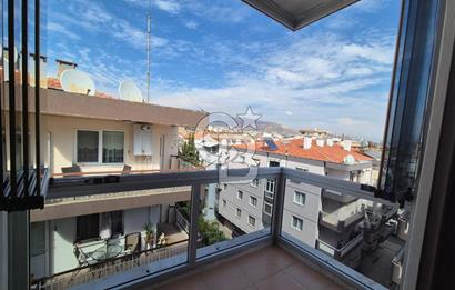 Karşıyaka Bahriye Üçok Bulvarı'nda Geniş 2+1 Kiralık Daire