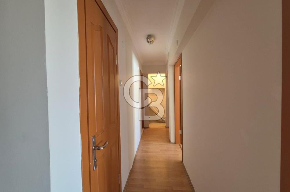 Karşıyaka Bahriye Üçok Bulvarı'nda Geniş 2+1 Kiralık Daire