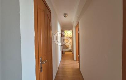 Karşıyaka Bahriye Üçok Bulvarı'nda Geniş 2+1 Kiralık Daire