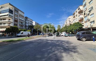 Karşıyaka Bahriye Üçok Bulvarı'nda Geniş 2+1 Kiralık Daire