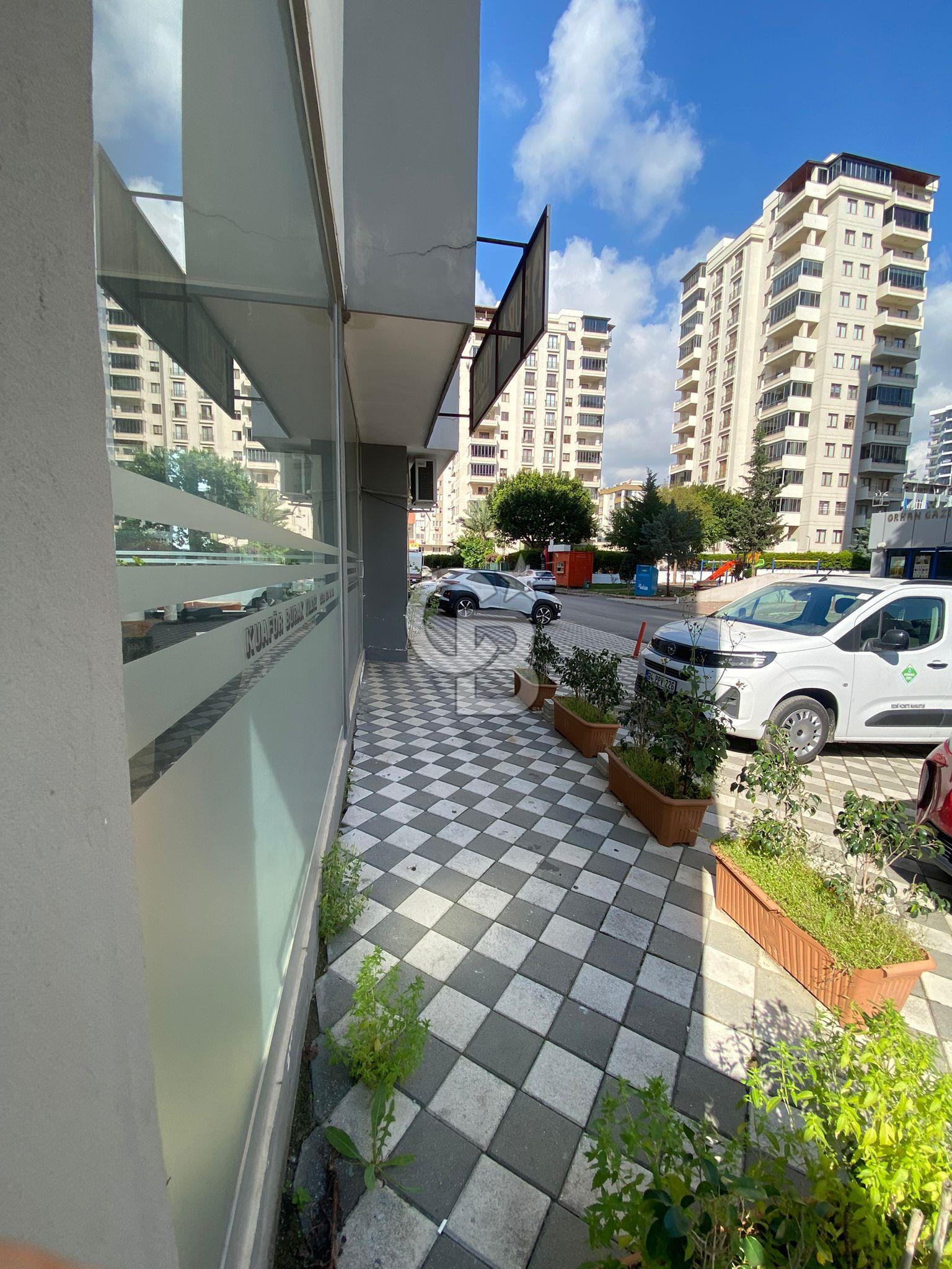 Seyhan Yeni barajda Satılık 60m2 Yatırımlık Ticari İşyeri