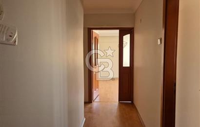 Karşıyaka Bahriye Üçok Bulvarı'nda Geniş 2+1 Kiralık Daire