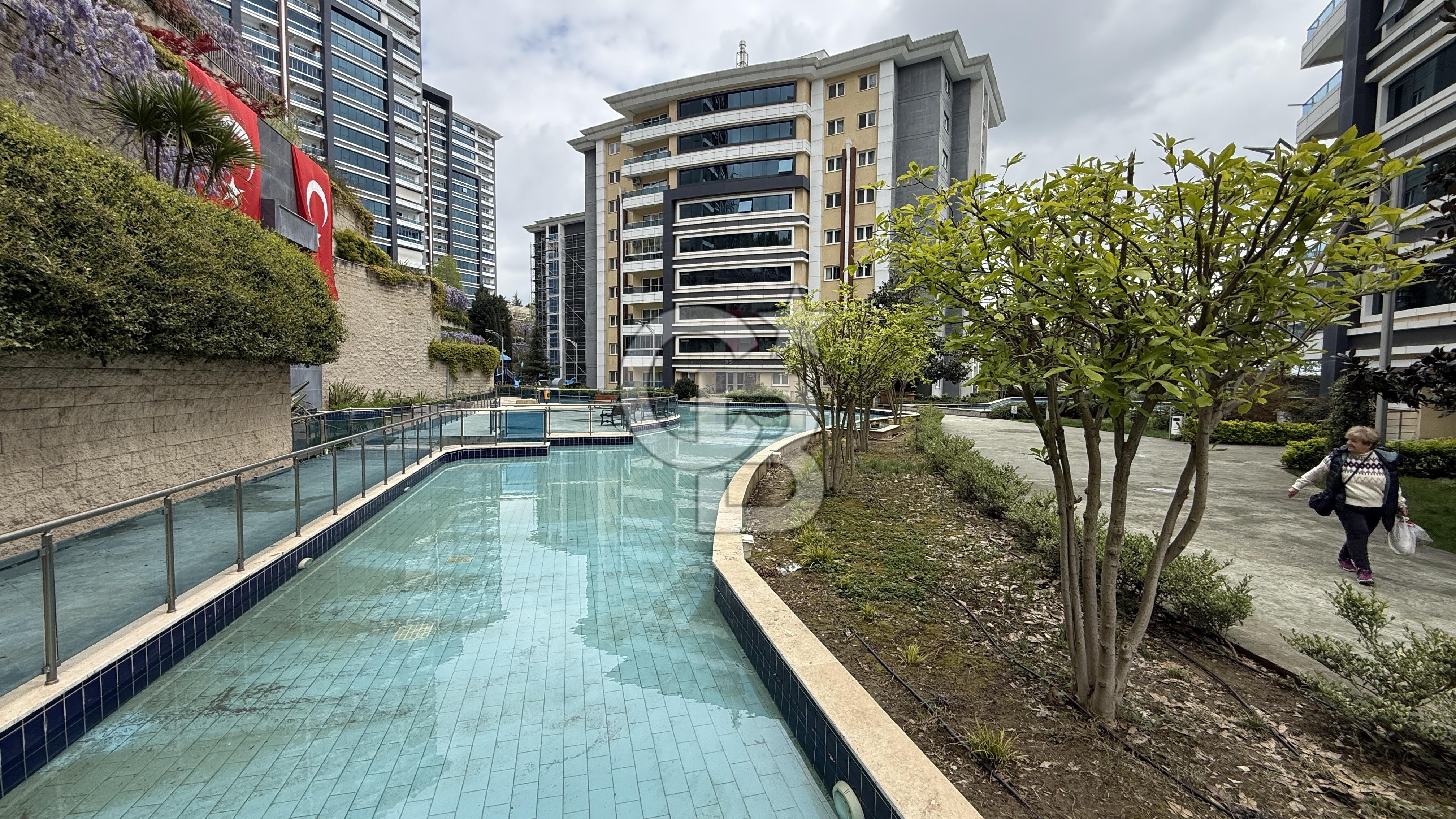 İZMİT YILDIZ KONUTLARINDA 3+1 KİRALIK DAİRE CB TOWER