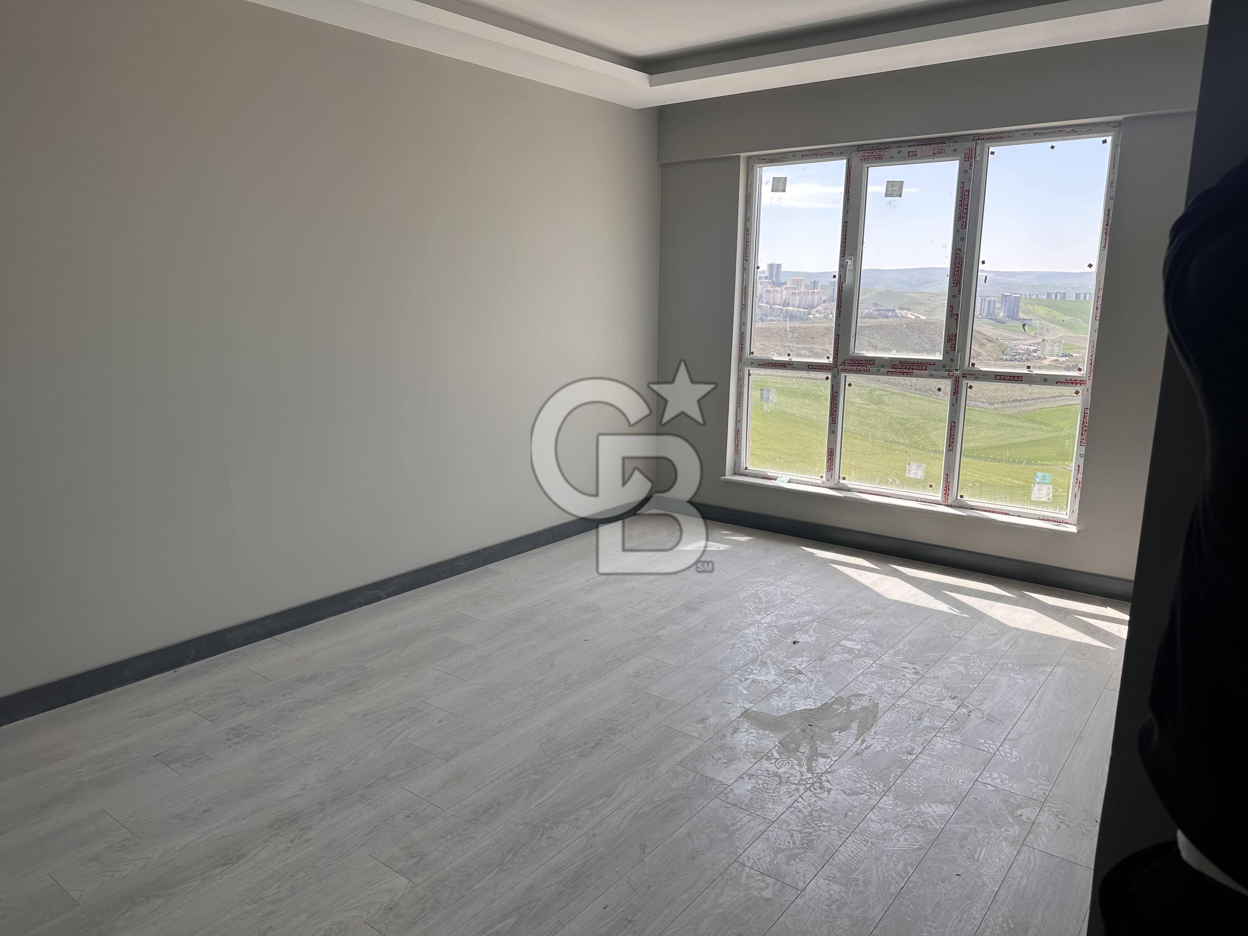 SKY KAYALAR'da Sıfır Ebeveyn Banyolu Ön Cephe 2+1 Kiralık Daire