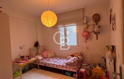 Karşıyaka Girneye Yakın Dedebaşı Mahallesinde Tadilatlı Satılık 