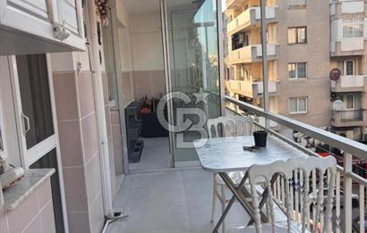 Karşıyaka Girneye Yakın Dedebaşı Mahallesinde Tadilatlı Satılık 