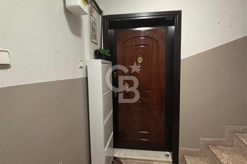 Karşıyaka Girneye Yakın Dedebaşı Mahallesinde Tadilatlı Satılık 