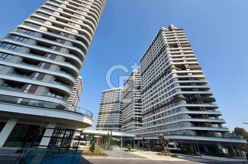 AYLİN BERENT'TEN EVORA İZMİR'DE DENİZ MANZARALI SATILIK DAİRE