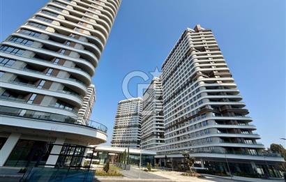 AYLİN BERENT'TEN EVORA İZMİR'DE DENİZ MANZARALI SATILIK DAİRE