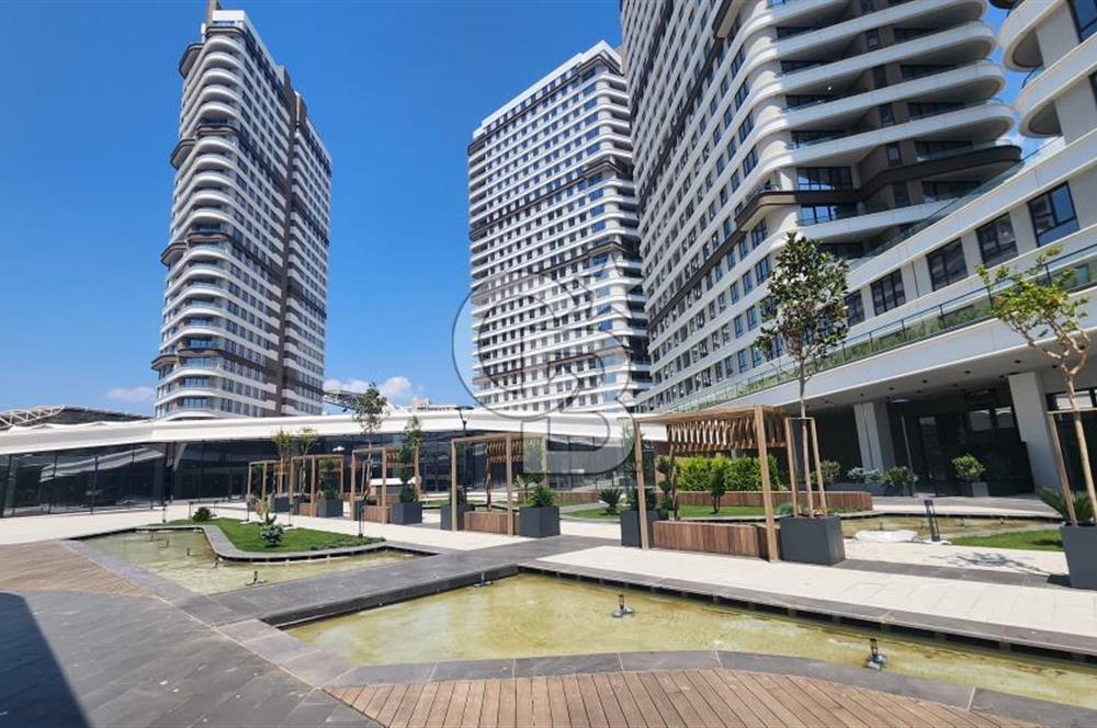 AYLİN BERENT'TEN EVORA İZMİR'DE DENİZ MANZARALI SATILIK DAİRE