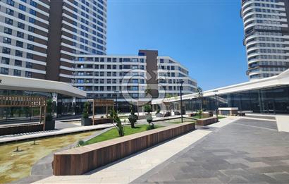 AYLİN BERENT'TEN EVORA İZMİR'DE DENİZ MANZARALI SATILIK DAİRE