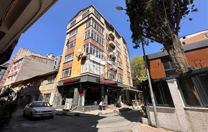 Gebze Çarşı Merkezde 7 Katlı Komple Bina 2 Dükkan + 3+1 Daireler