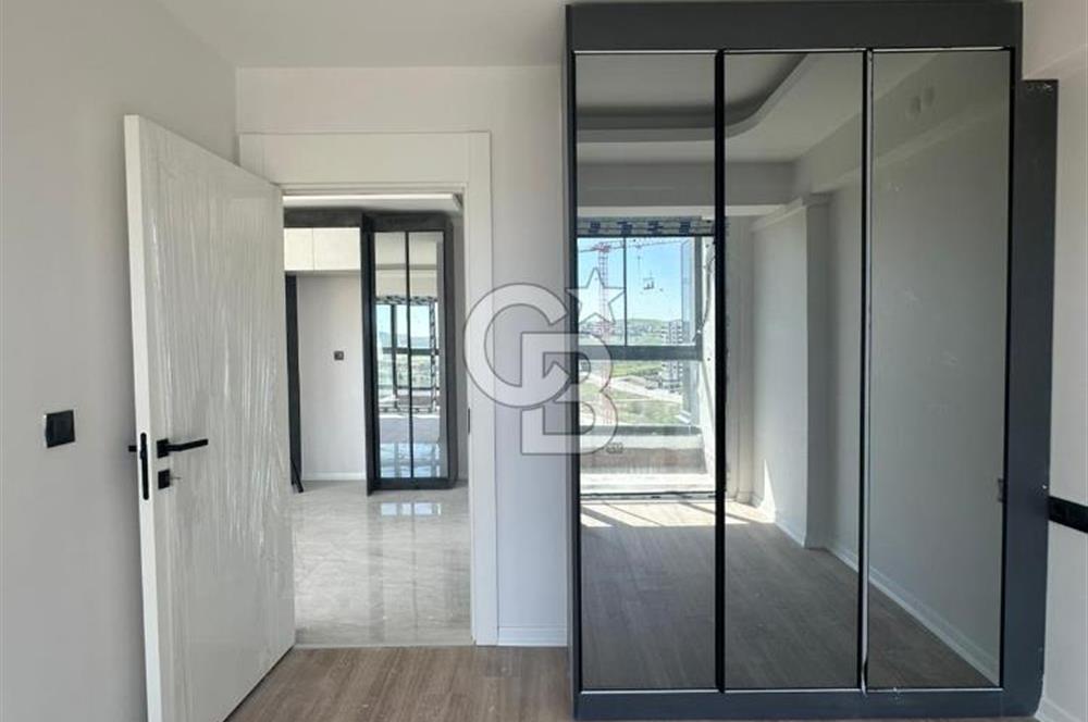 VİOLE YAŞAMKENT'TE 12. KAT (KÖŞE DAİRE) 45 M2, 1+1 SATILIK DAİRE