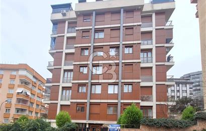 Maltepe Feyzullah'ta Satılık Geniş 3+1 Merkezi Daire