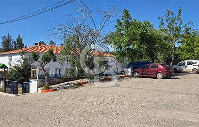 SEFERİHİSAR ORHANLI- 3 DÖNÜME YAKIN ZEYTİNLİ TARLA -SATILIK