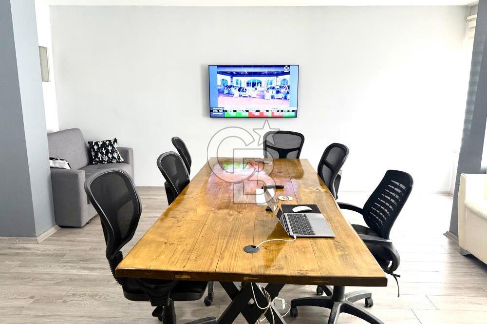 Çorlu Kumyol Caddesi’nde Merkezi Konumda, Tam Donanımlı Satılık Prestijli Ofis!