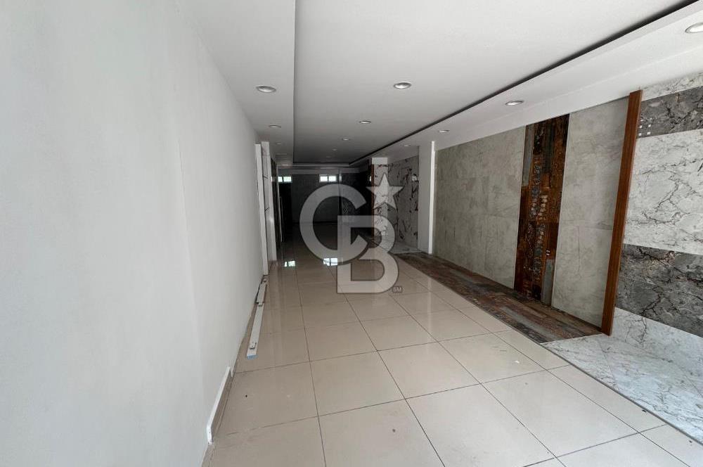 Fatih Caddesi'nde 100 m² kiralık dükkan