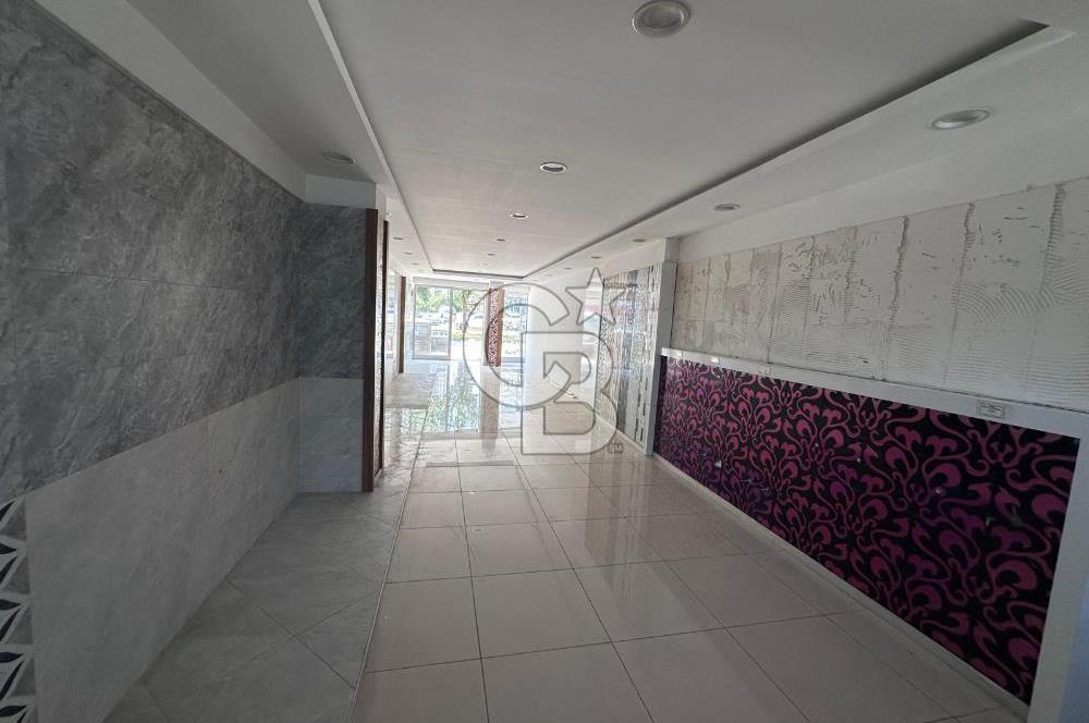 Fatih Caddesi'nde 100 m² kiralık dükkan