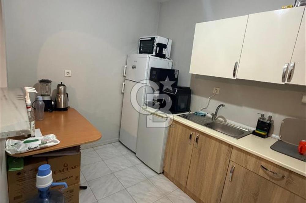 Çorlu Kumyol Caddesi’nde Merkezi Konumda, Tam Donanımlı Satılık Prestijli Ofis!