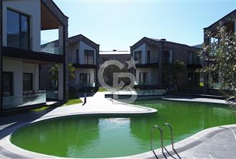 Edremit Güre'de Havuzlu Sitede Satılık Lüks 3+1 Villa - 1 - 346614