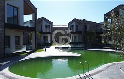 Edremit Güre'de Havuzlu Sitede Satılık Lüks 3+1 Villa