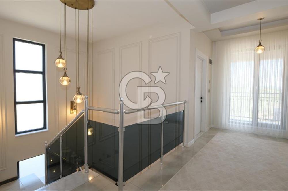 Mogan Gölüne Hakim Konumda | 7+2 Prestijli Yaşam Villası