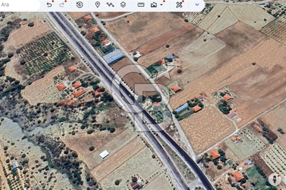 KORKUTELİ YUKARIKARAMANDA SATILIK TARLA