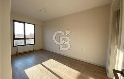 MALTEPE ZÜMRÜTEVLER SURYAPI YEŞİL MAVİ'de SATILIK BALKONLU 2+1 DAİRE