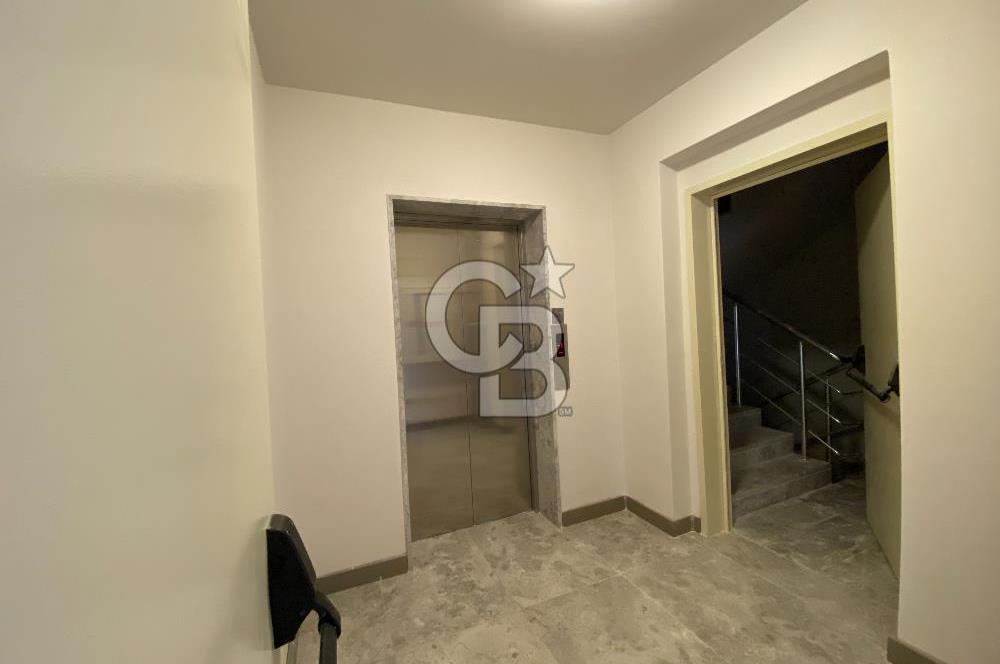 MALTEPE ZÜMRÜTEVLER SURYAPI YEŞİL MAVİ'de SATILIK BALKONLU 2+1 DAİRE