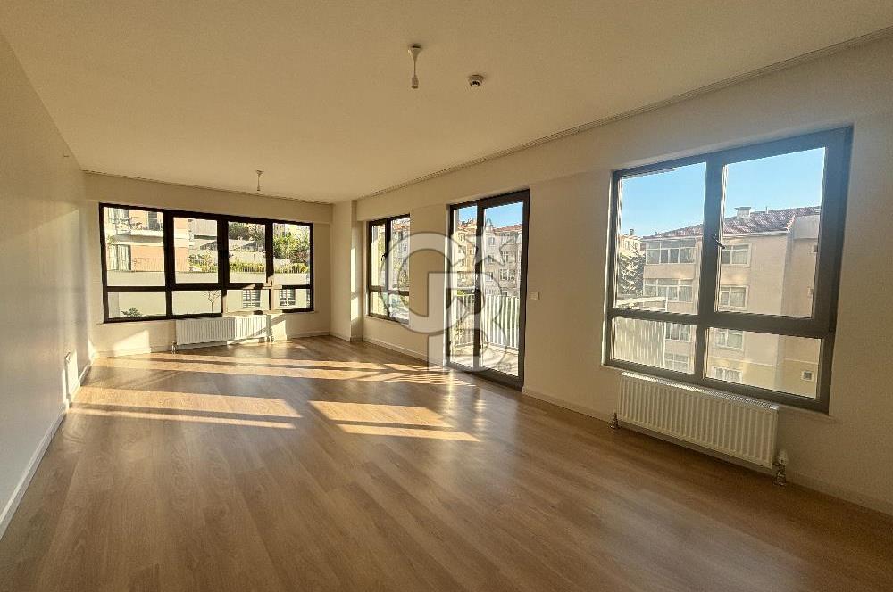 MALTEPE ZÜMRÜTEVLER SURYAPI YEŞİL MAVİ'de SATILIK BALKONLU 2+1 DAİRE