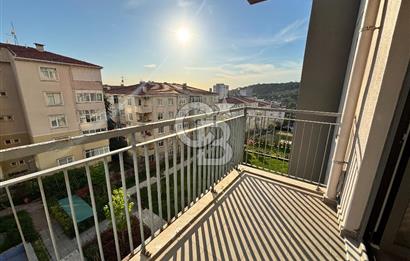 MALTEPE ZÜMRÜTEVLER SURYAPI YEŞİL MAVİ'de SATILIK BALKONLU 2+1 DAİRE