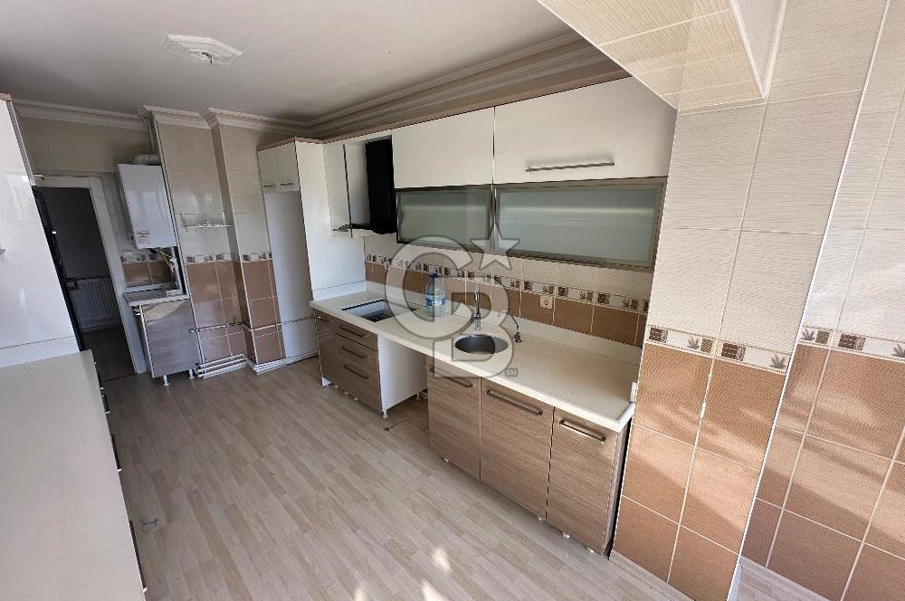 SERHAT MAHALLESİ YÜCE ATAY 'DA 3+1 YAPILI DAİRE