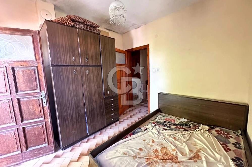 FENER MAHALLESİN'DE SATILIK VİLLA