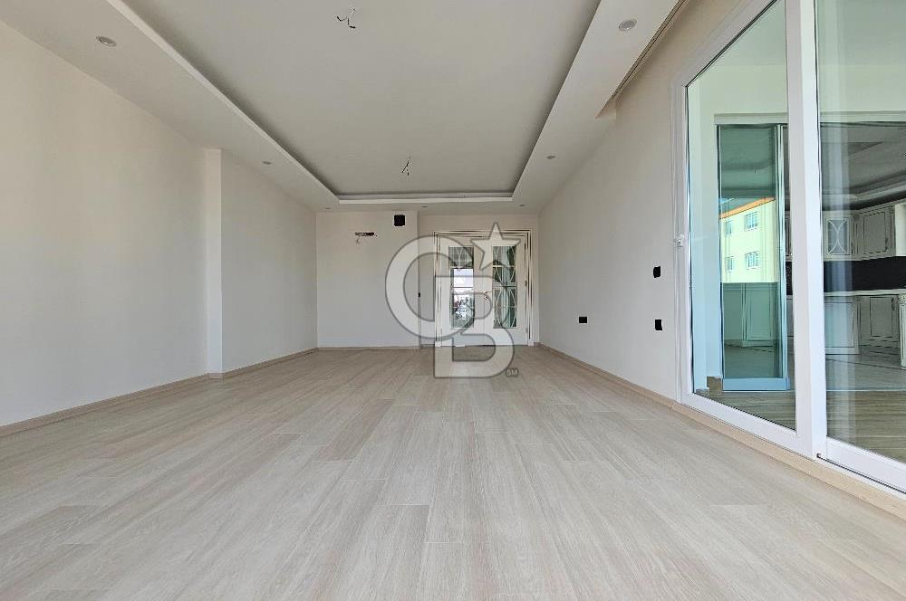 Mersin Mezitli Akdeniz Site İçi Satılık 5+1 Daire