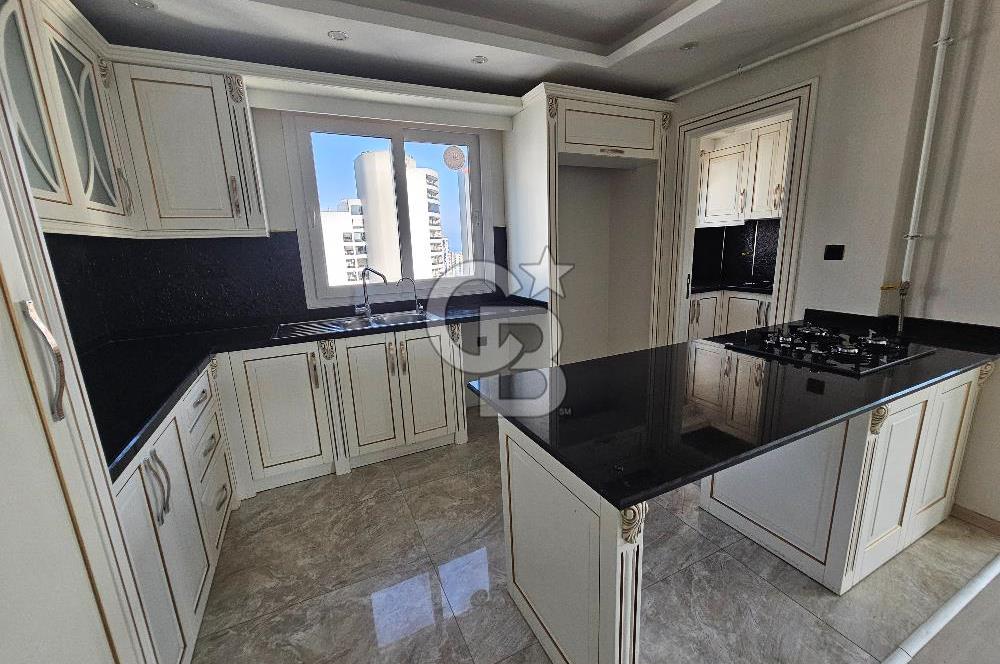 Mersin Mezitli Akdeniz Site İçi Satılık 5+1 Daire