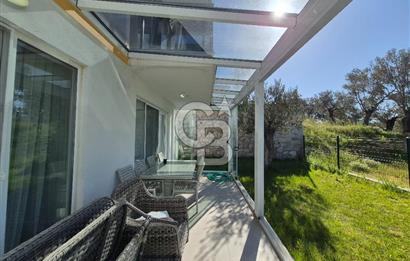 Gömeç Karaağaç'ta Havuzlu, Deniz Manzaralı 4+1 Satılık Villa