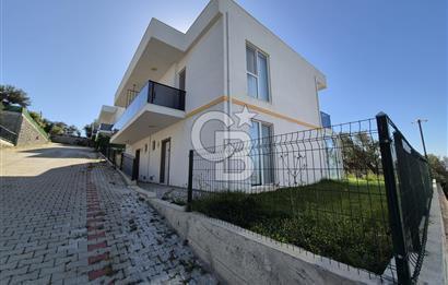 Gömeç Karaağaç'ta Havuzlu, Deniz Manzaralı 4+1 Satılık Villa