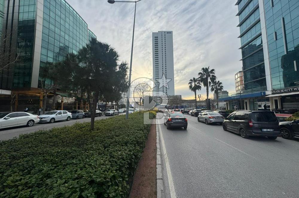Bayraklı'nın En Değerli Bölgesi Lider Centrio'da Devren Kiralık