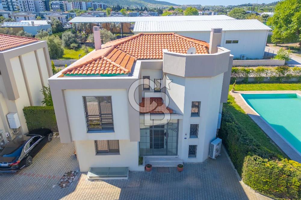 GÜZELBAHÇE YELKİ'DE 5+2 KİRALIK VİLLA