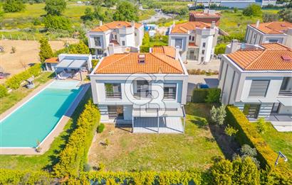 GÜZELBAHÇE YELKİ'DE 5+2 KİRALIK VİLLA