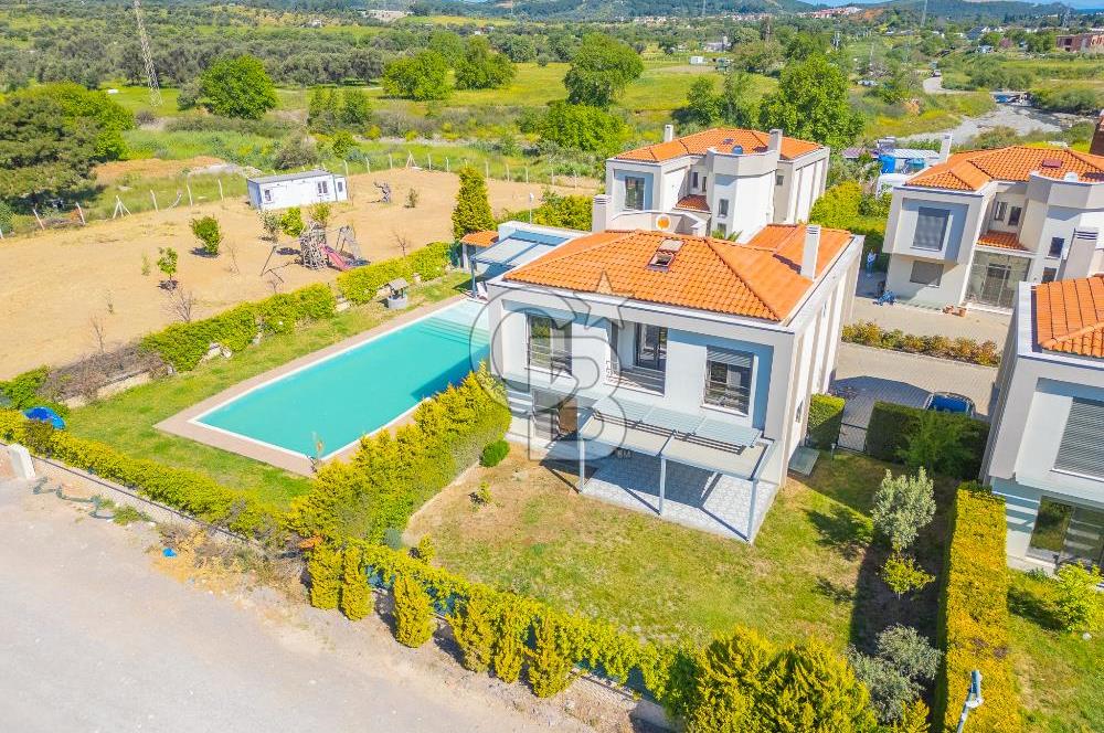 GÜZELBAHÇE YELKİ'DE 5+2 KİRALIK VİLLA