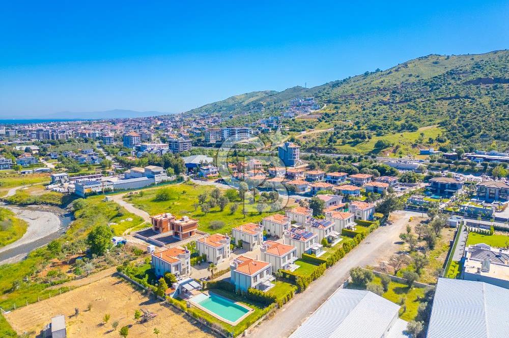 GÜZELBAHÇE YELKİ'DE 5+2 KİRALIK VİLLA