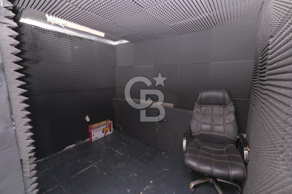 MENEMEN MERKEZİ KONUMDA KİRALIK OFİS, BÜRO