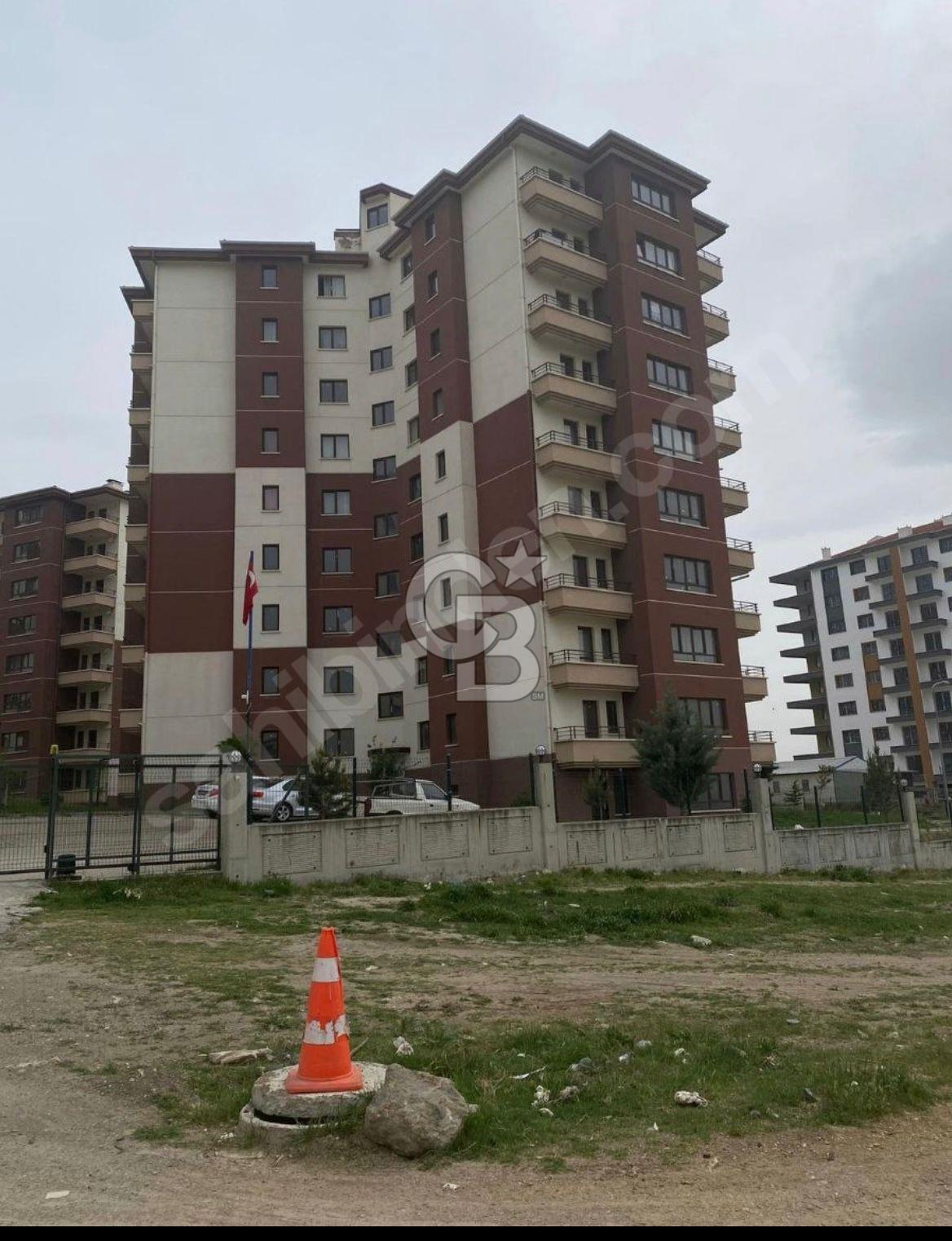 Sincan Alcı Mahallesinde Satılık Geniş 4+1 Daire