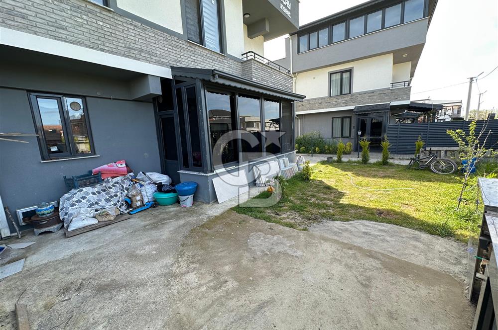 Karasu Sahilinde | Havuzlu Sitede | 4+1 Triplex Köşe Villa |