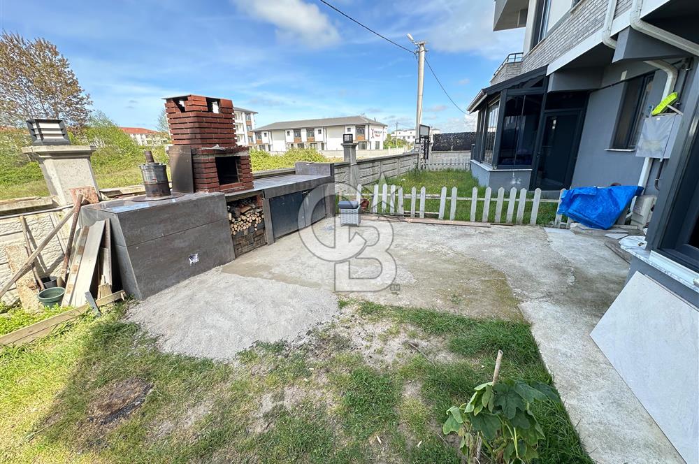 Karasu Sahilinde | Havuzlu Sitede | 4+1 Triplex Köşe Villa |